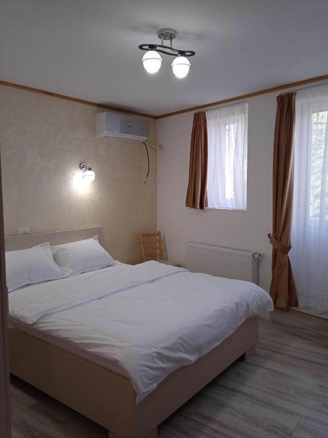 Hotel Marina Srl Bukareszt Zewnętrze zdjęcie