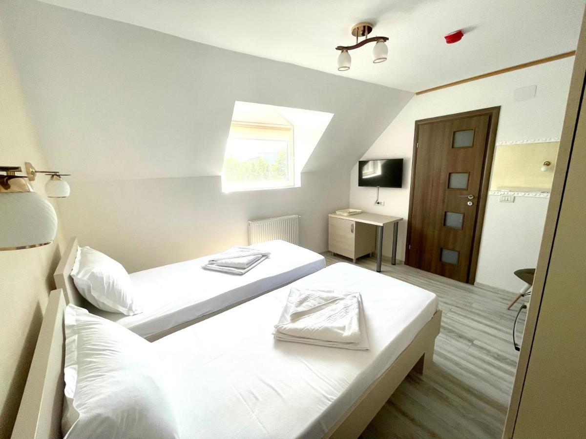 Hotel Marina Srl Bukareszt Zewnętrze zdjęcie