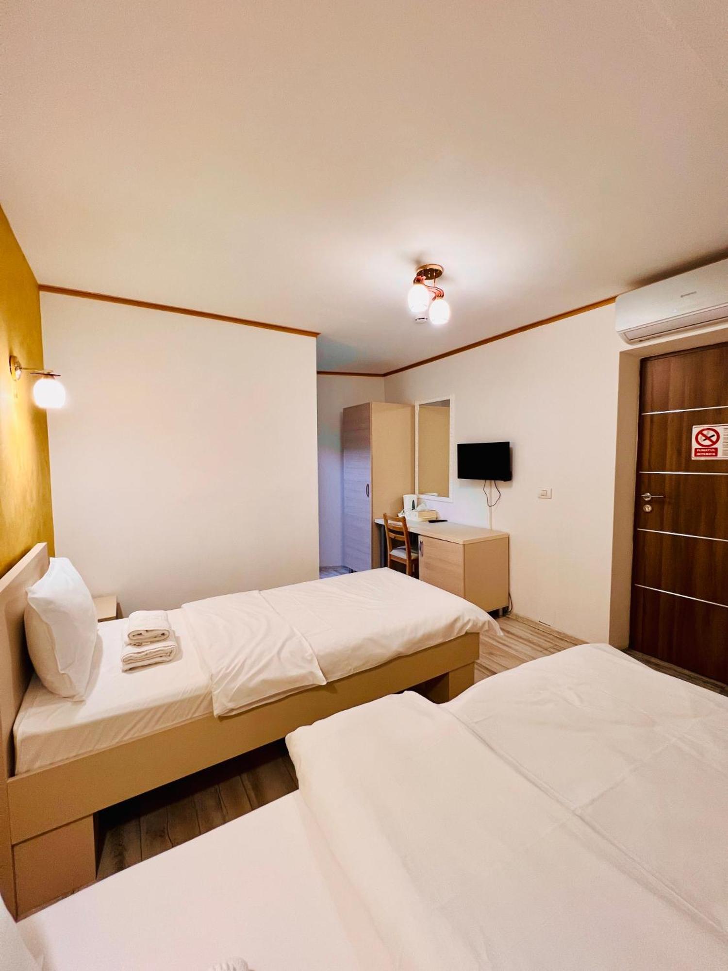 Hotel Marina Srl Bukareszt Zewnętrze zdjęcie