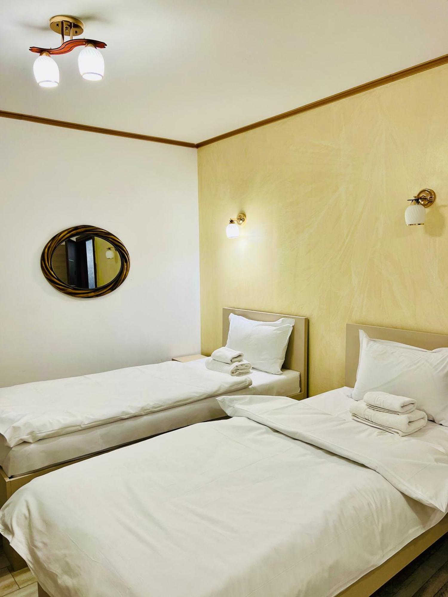 Hotel Marina Srl Bukareszt Zewnętrze zdjęcie