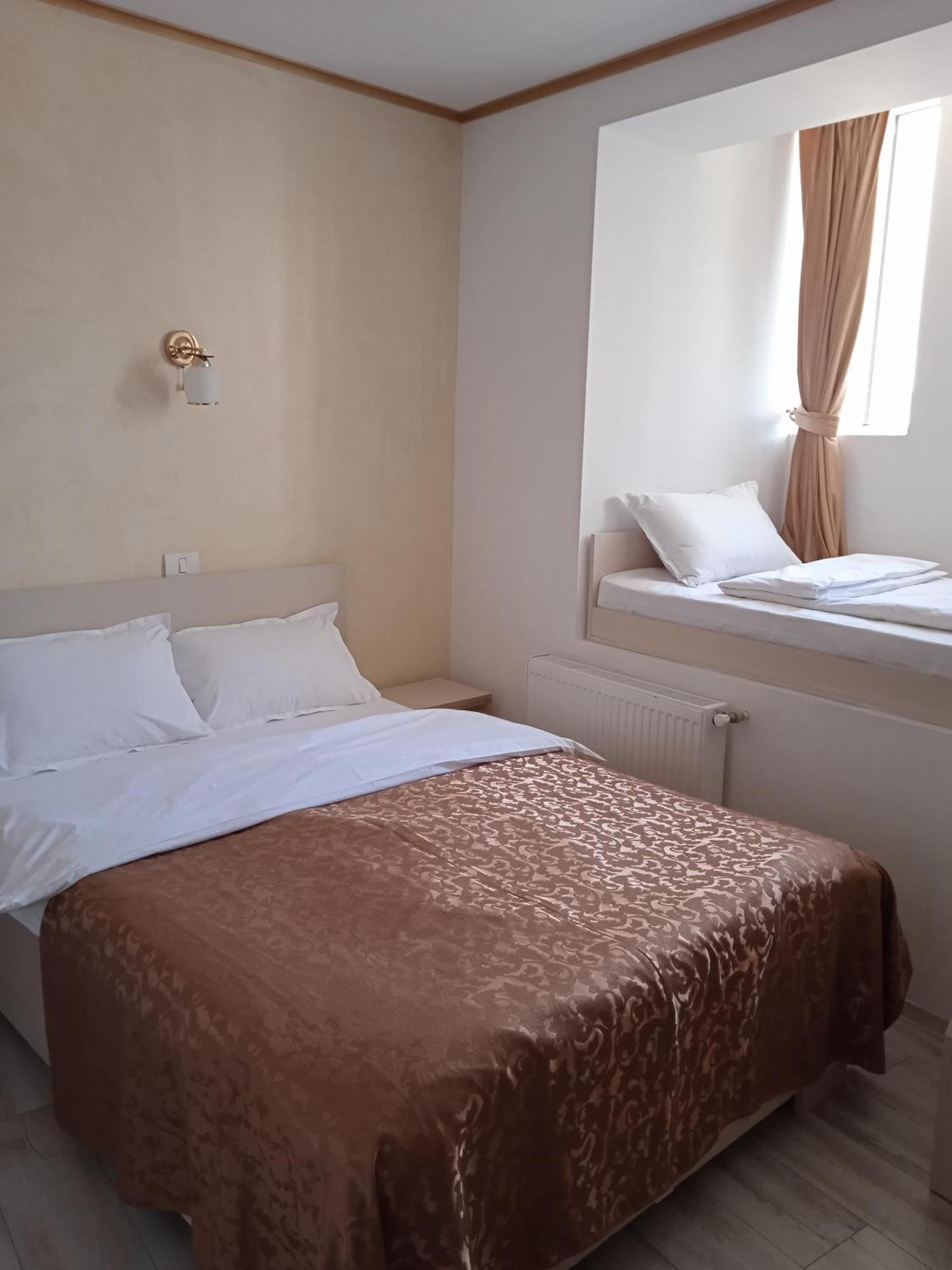 Hotel Marina Srl Bukareszt Zewnętrze zdjęcie