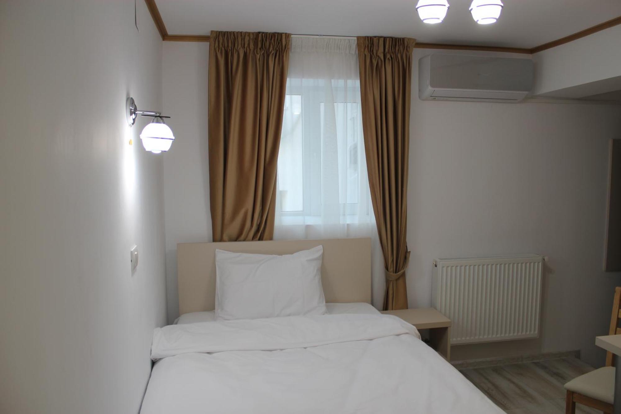 Hotel Marina Srl Bukareszt Zewnętrze zdjęcie